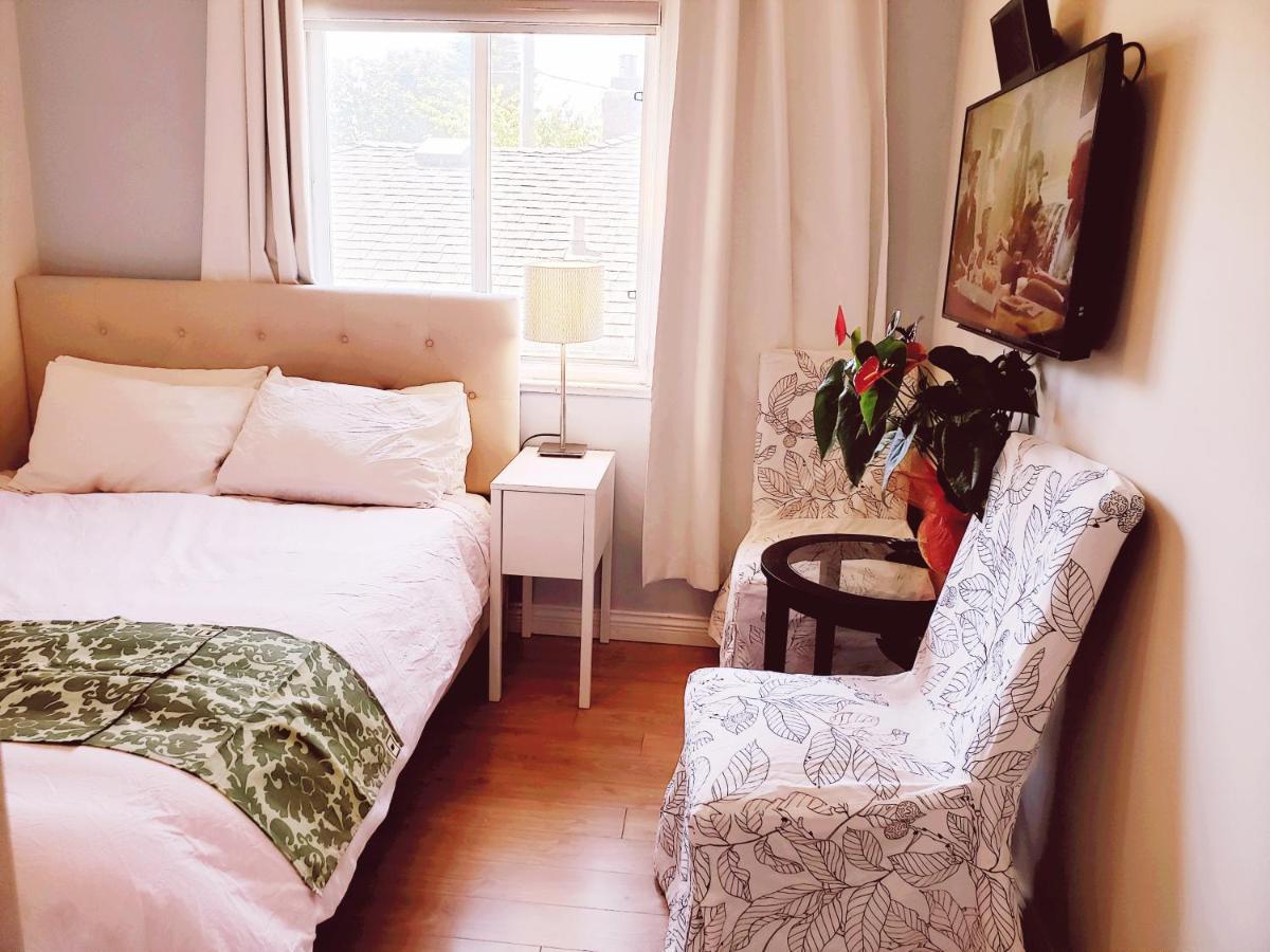 Lisa'S Lovely Little House Ванкувер Екстер'єр фото